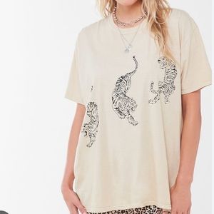 Project Social T overdyed tiger t shirt size S/M